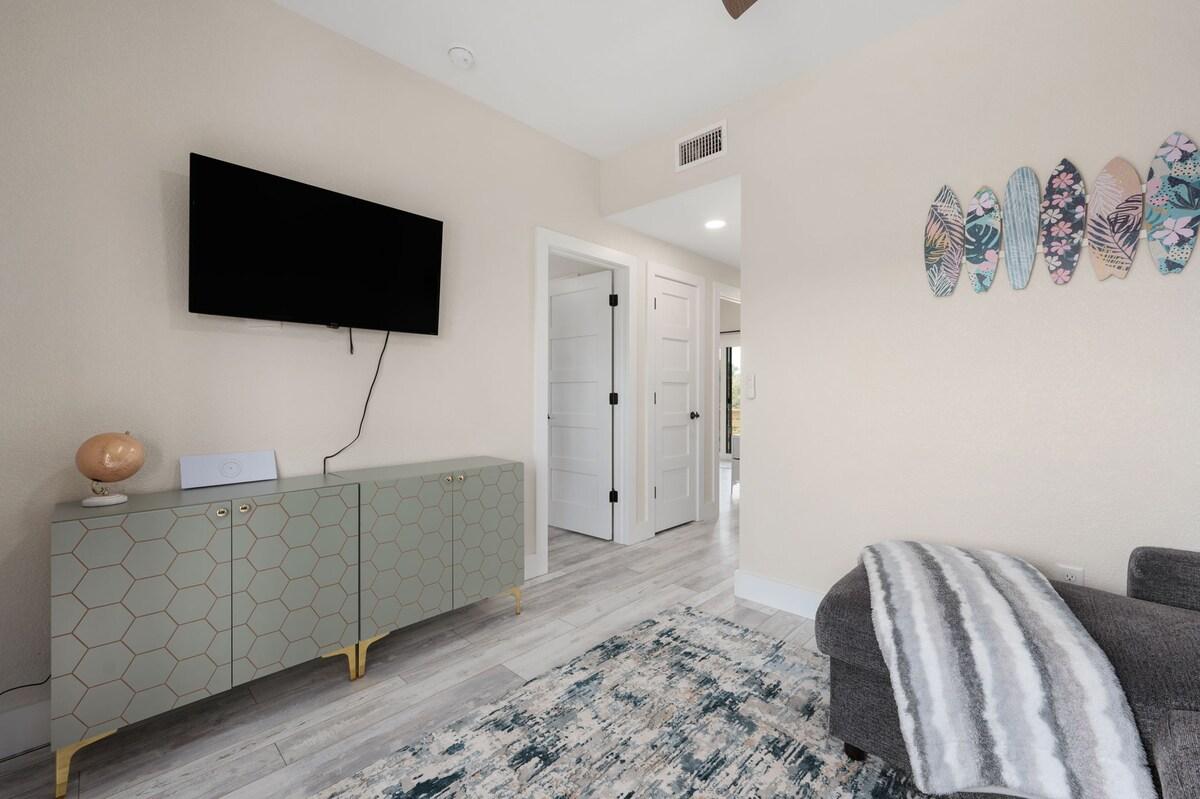 OBX to Sea — Childrens playroom image 1