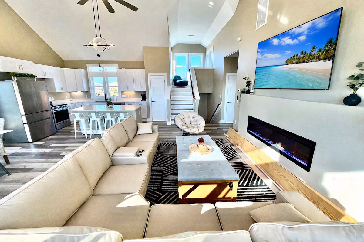 TripleSea — Living room image 6