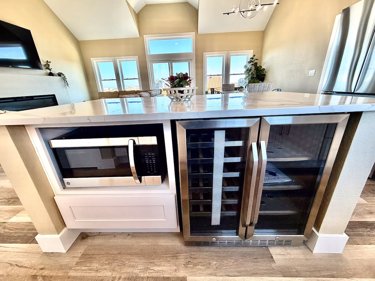 TripleSea — Full kitchen image 5