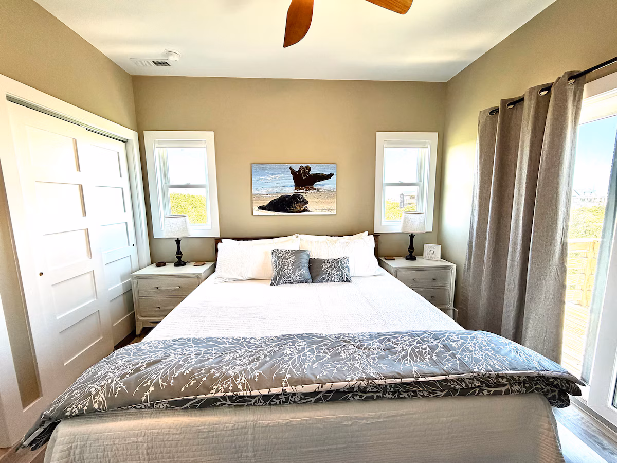 TripleSea — Bedroom 1 image 4