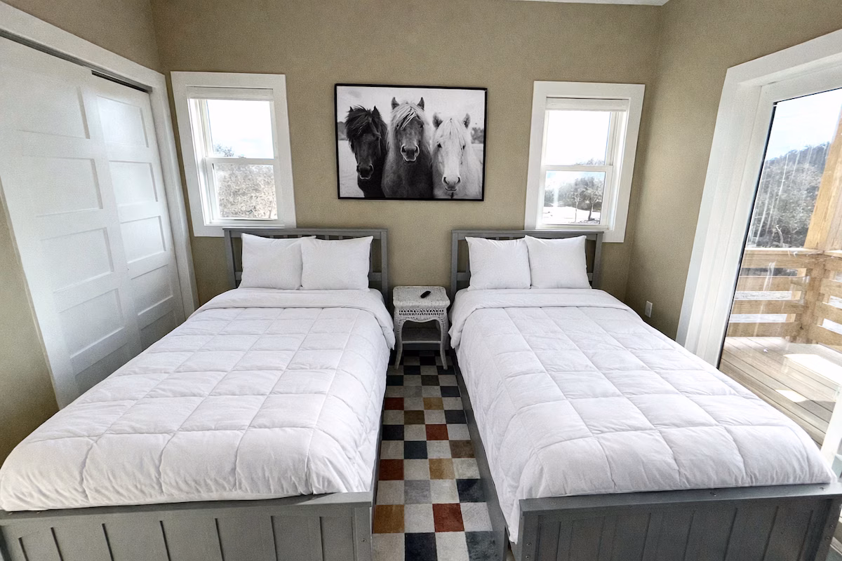 TripleSea — Bedroom 4 image 2