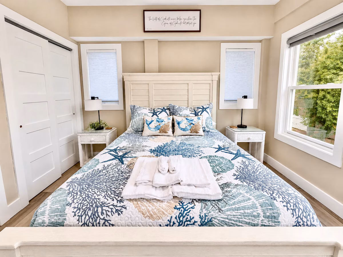 TripleSea — Bedroom 5 image 3