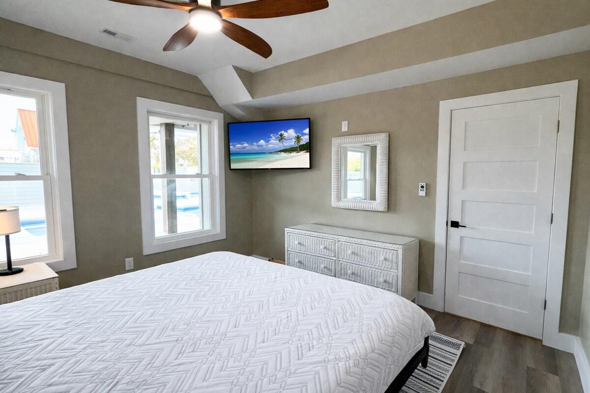 TripleSea — Bedroom 6 image 2