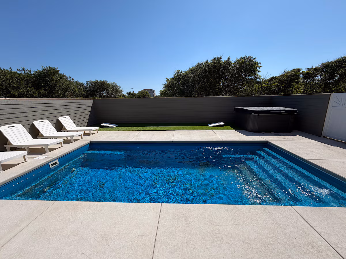 TripleSea — Pool image 2